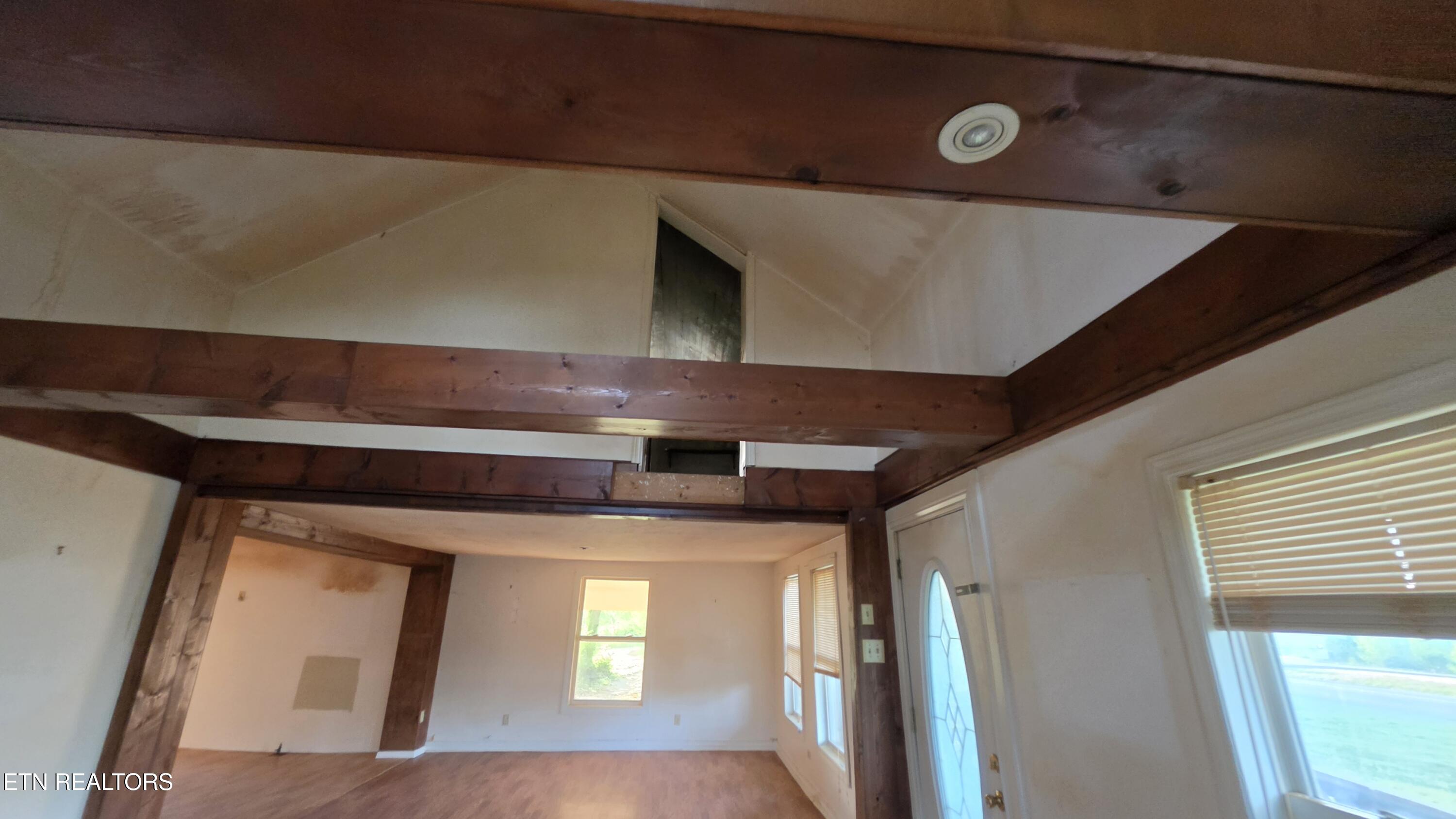 671 Williams Creek Road Oneida, TN 37841 - Photo 39 of 60 20260417_192446