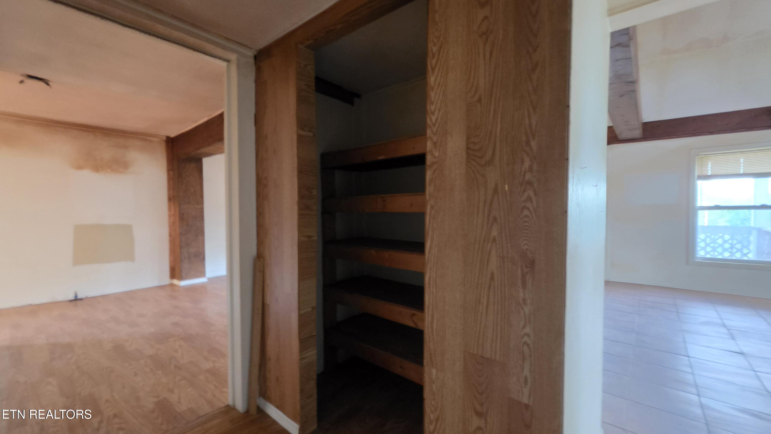 671 Williams Creek Road Oneida, TN 37841 - Photo 46 of 60 20260417_192602