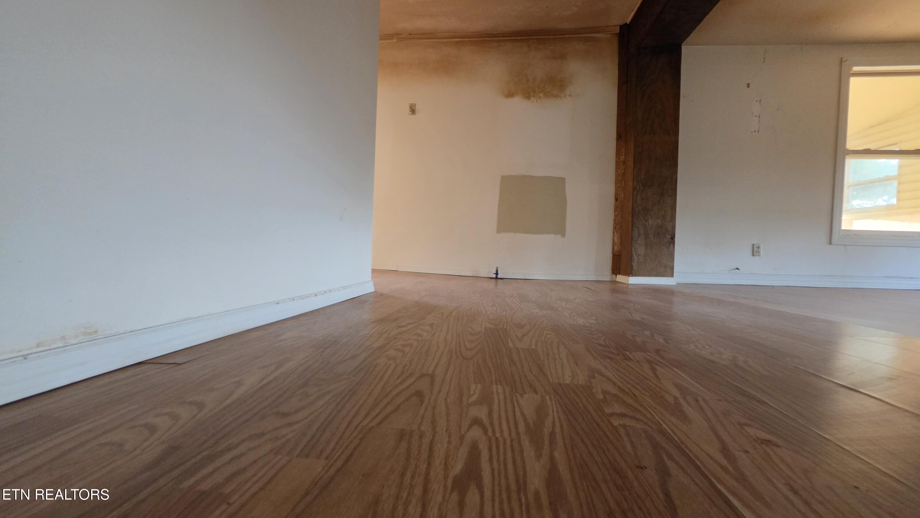 671 Williams Creek Road Oneida, TN 37841 - Photo 48 of 60 20260417_192614