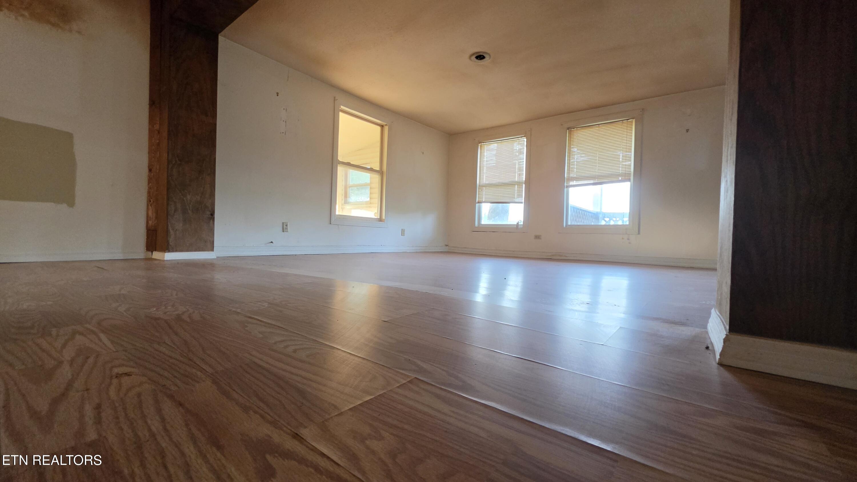 671 Williams Creek Road Oneida, TN 37841 - Photo 49 of 60 20260417_192617