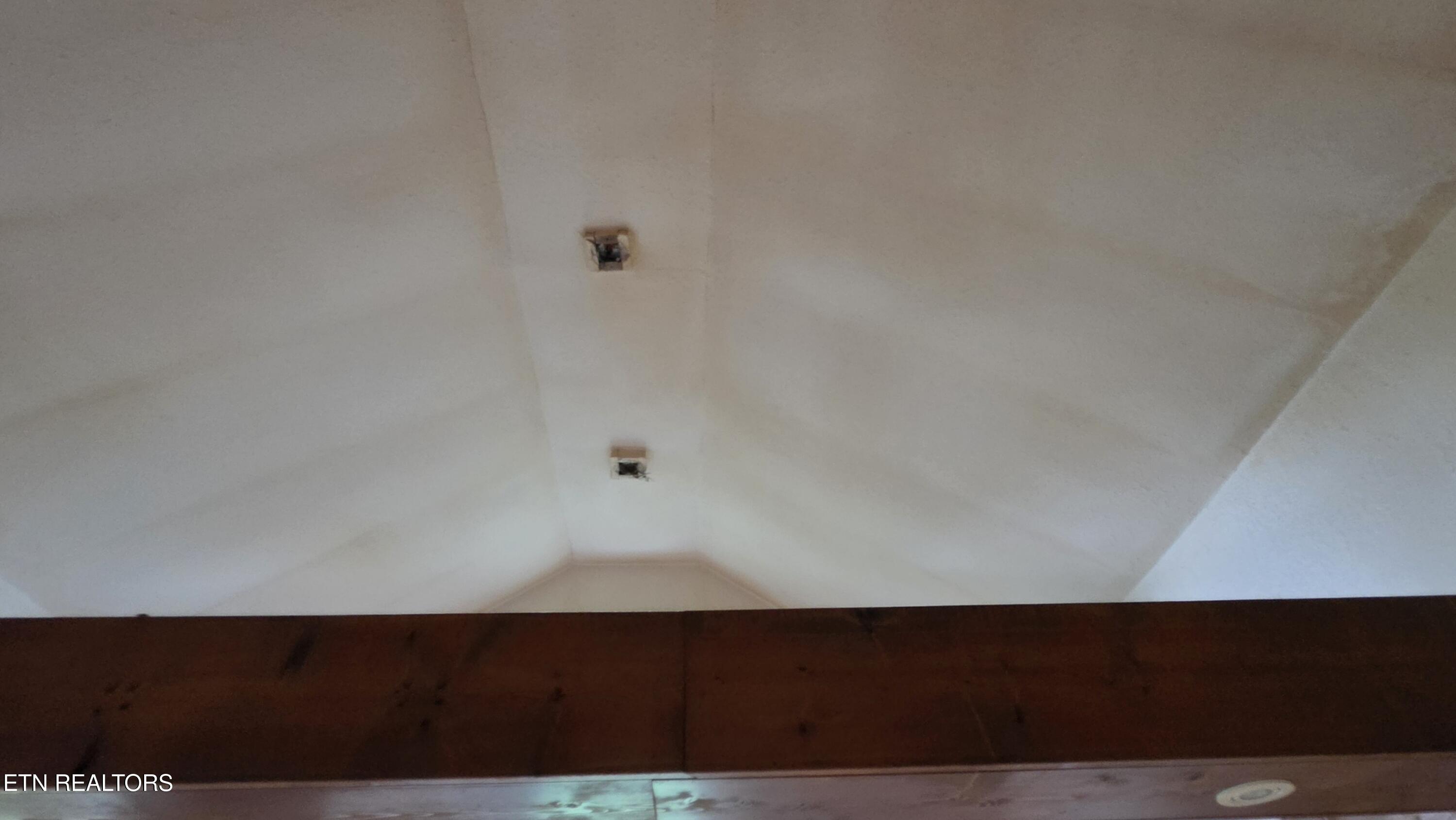 671 Williams Creek Road Oneida, TN 37841 - Photo 55 of 60 20260417_192824