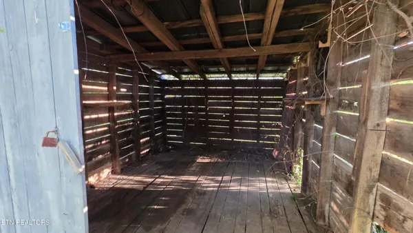 $129,900 | 671 Williams Creek Road, Oneida, TN 37841