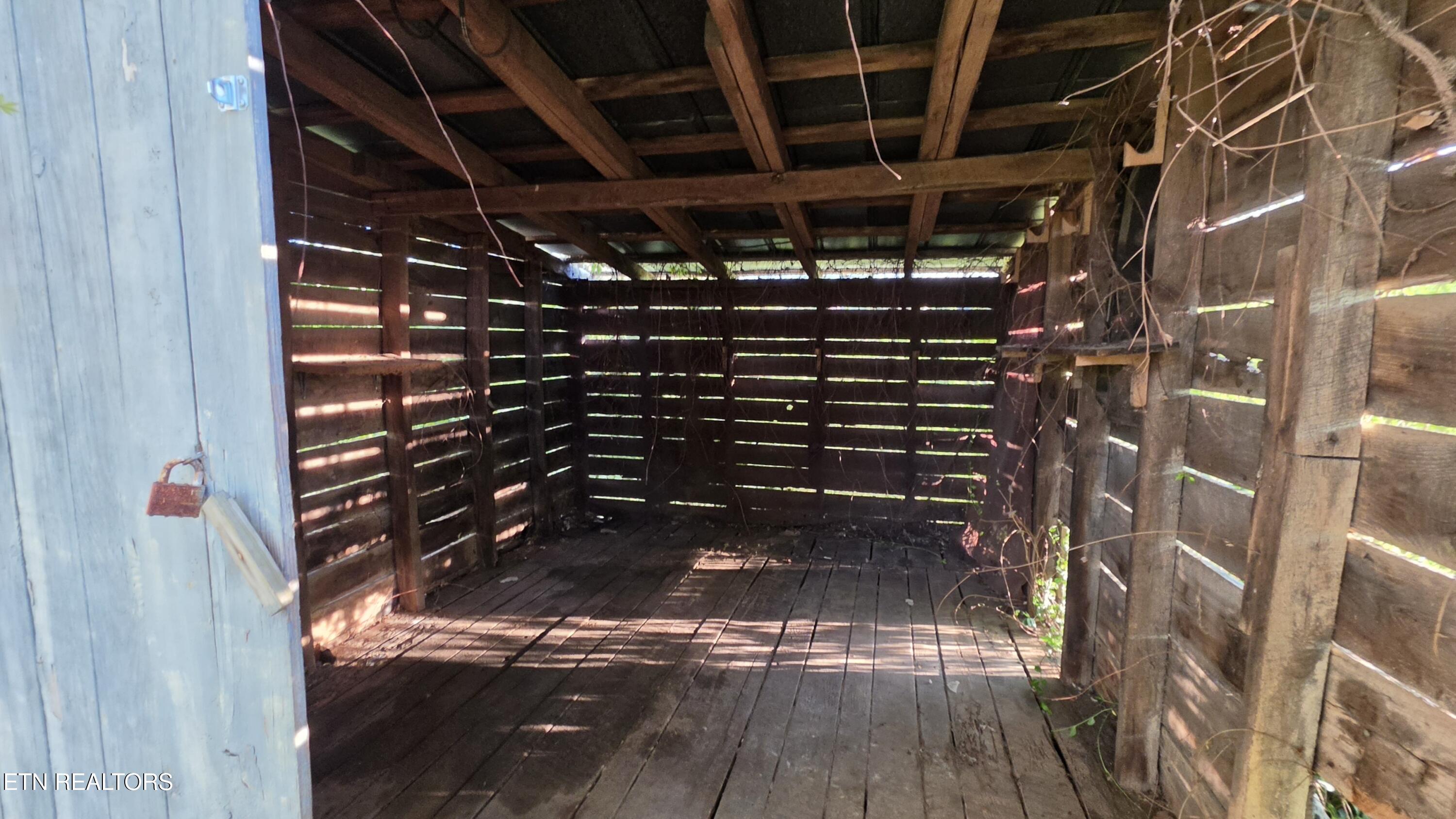 671 Williams Creek Road Oneida, TN 37841 - Photo 57 of 60 20260417_193330