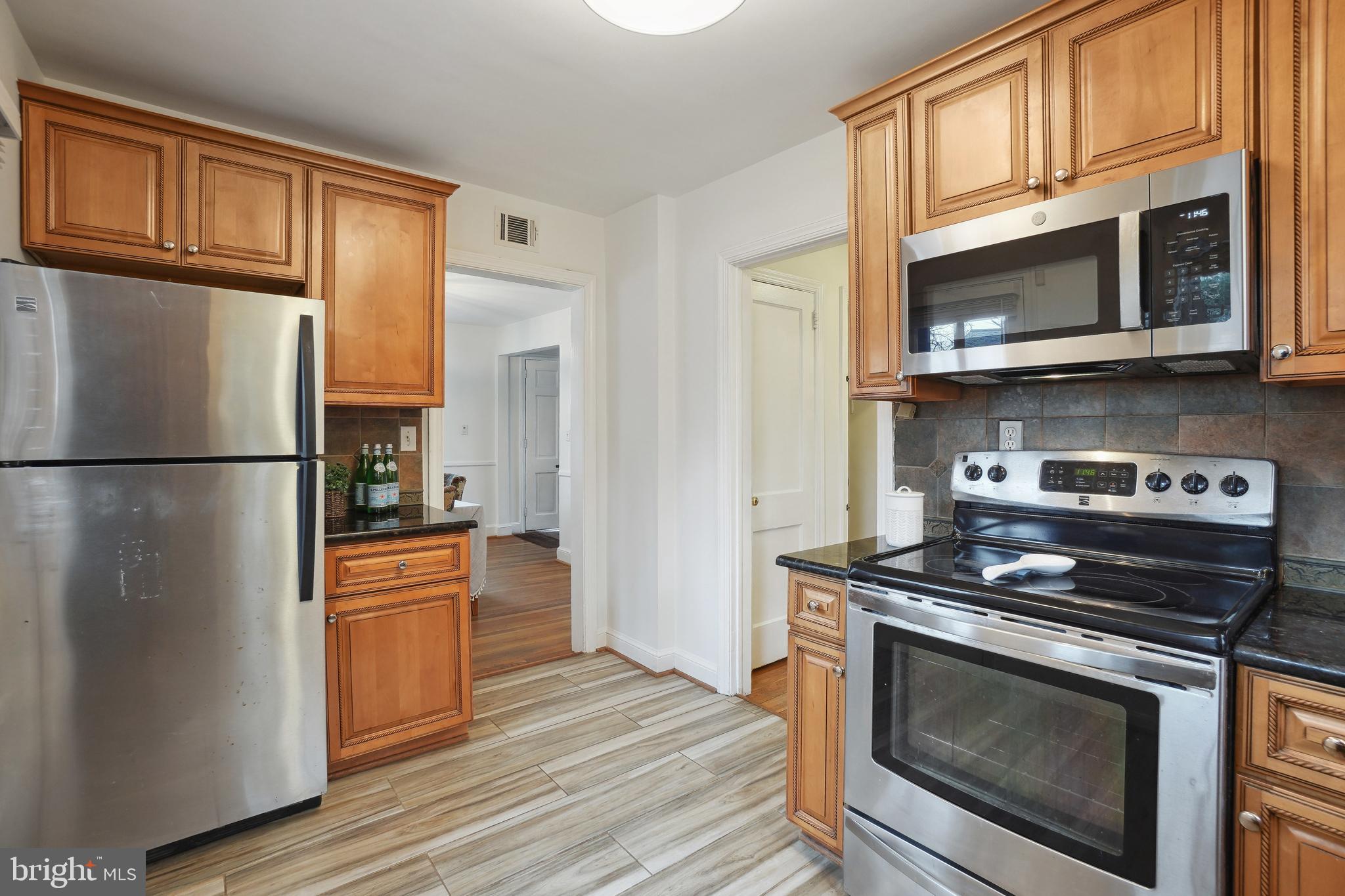 10147 Dallas Avenue Silver Spring, MD 20901 - Photo 6 of 21