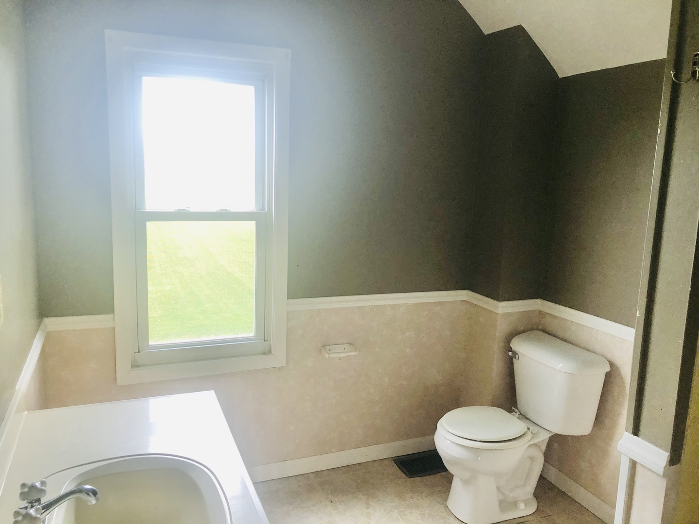 9009 Hamilton Road Rock Falls, IL 61071 - Photo 17 of 21