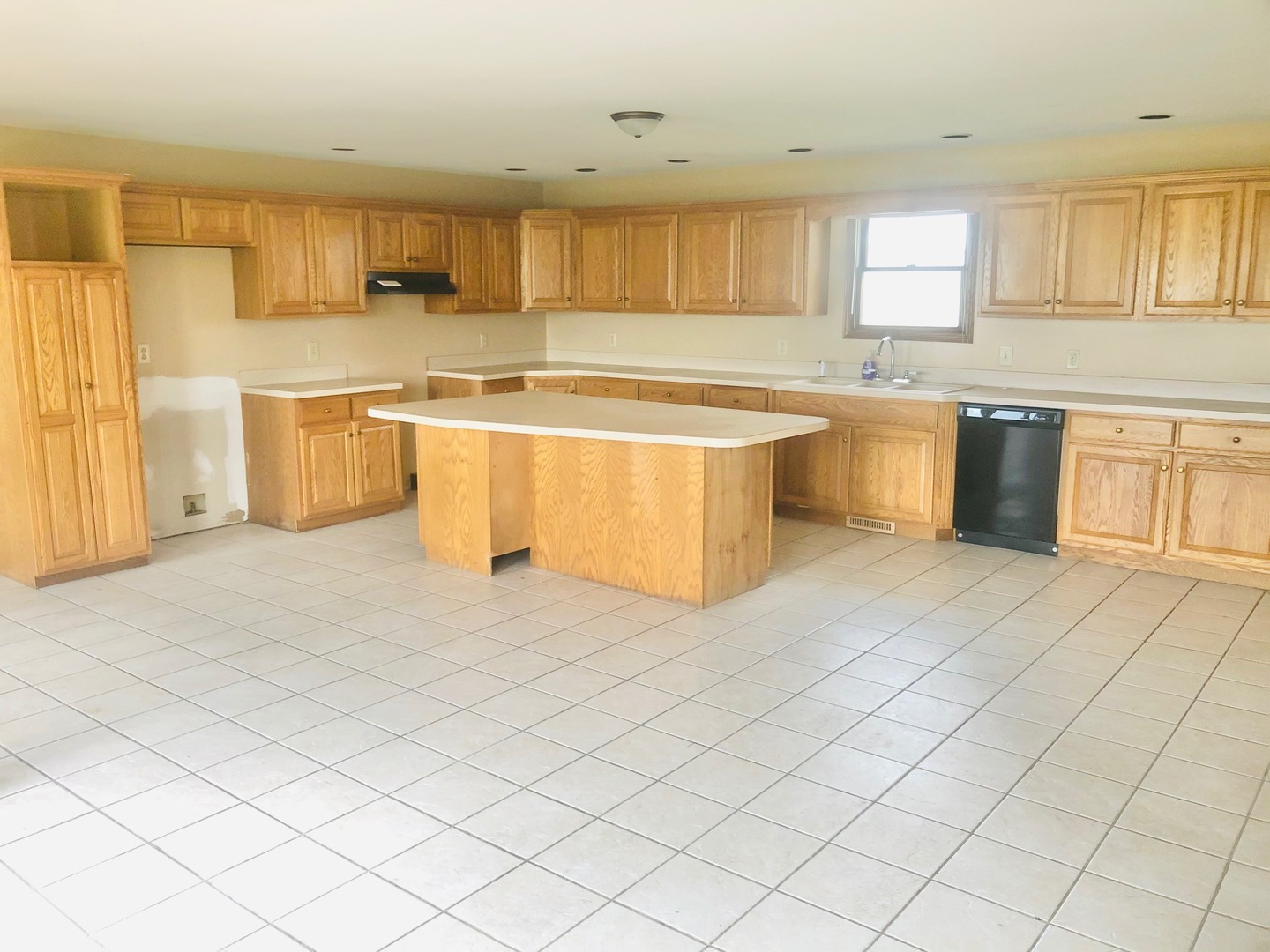 9009 Hamilton Road Rock Falls, IL 61071 - Photo 7 of 21