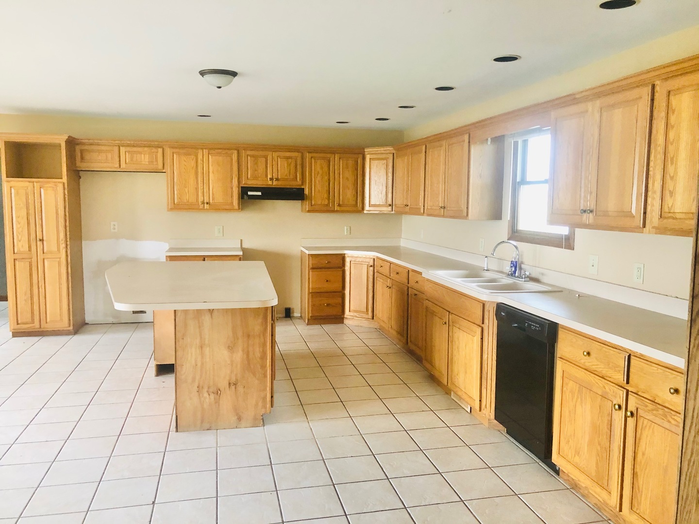 9009 Hamilton Road Rock Falls, IL 61071 - Photo 8 of 21