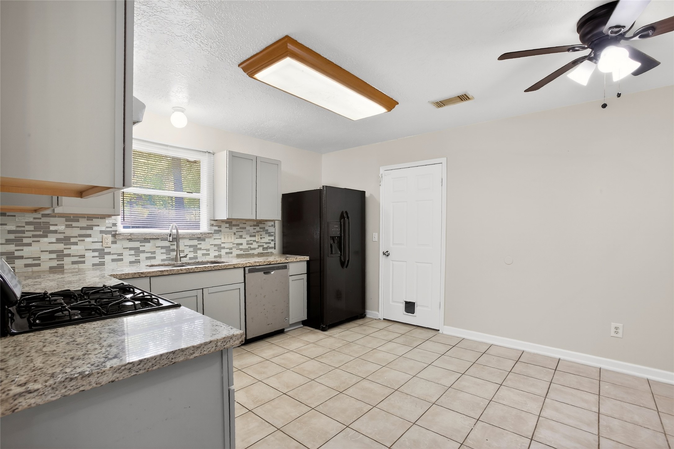 21826 Raven Tree Court Porter, TX 77365 - Photo 13 of 46