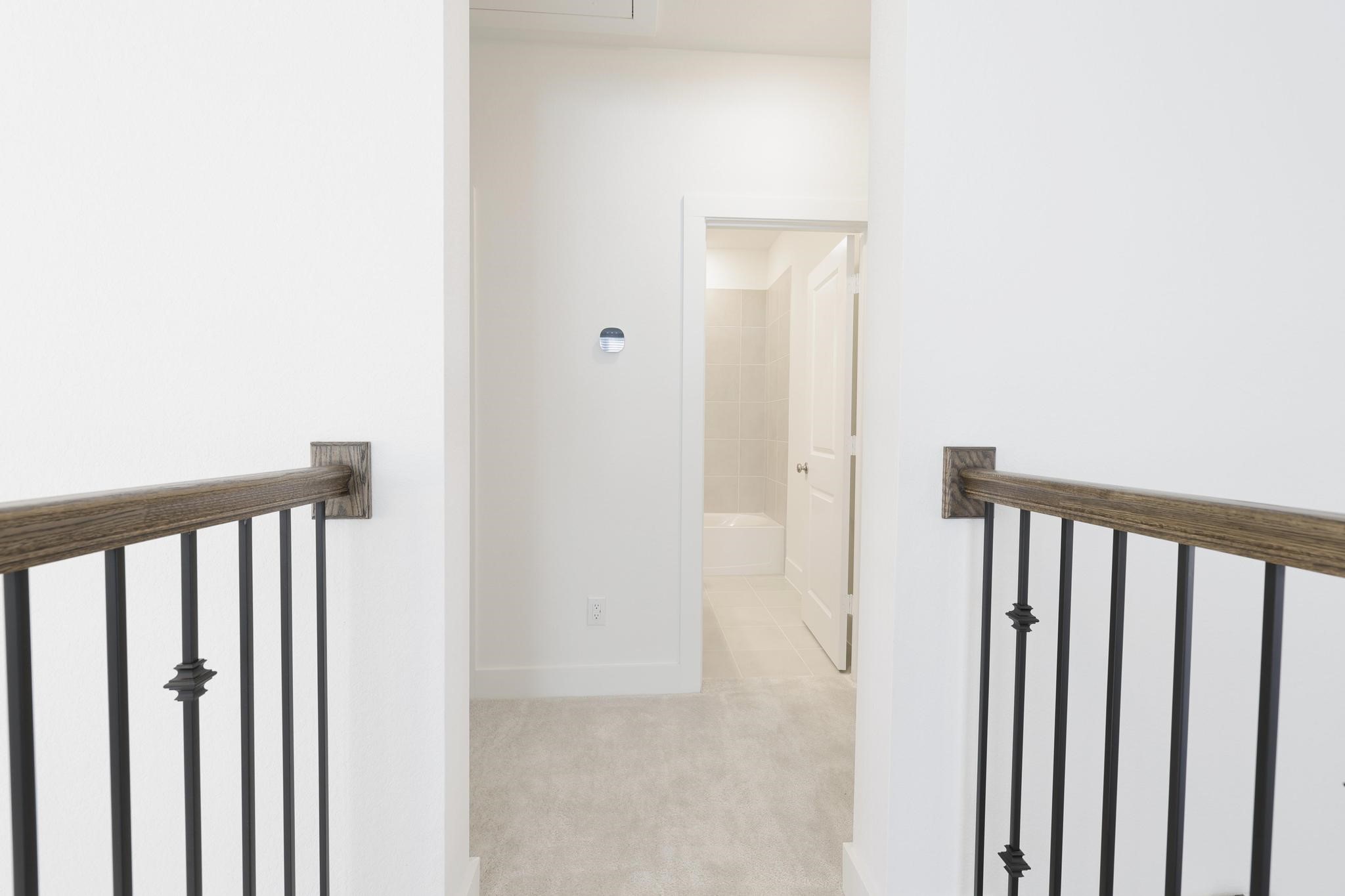 26934 Putnam Bnd Lane Spring, TX 77389 - Photo 18 of 21 a view of a hallway