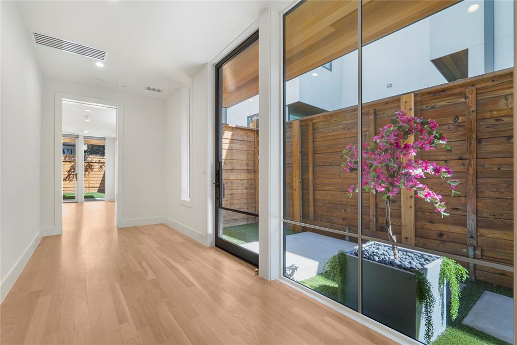 3619 Springbrook Street Dallas, TX 75205 - Photo 4 of 40