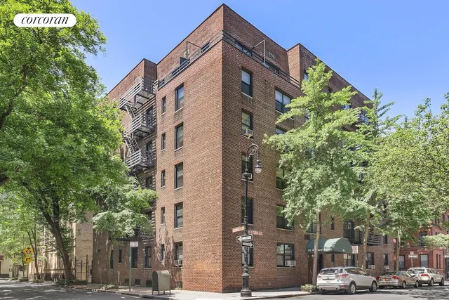 $1,100,000 | 81 Bedford Street, Unit 2A | West Village