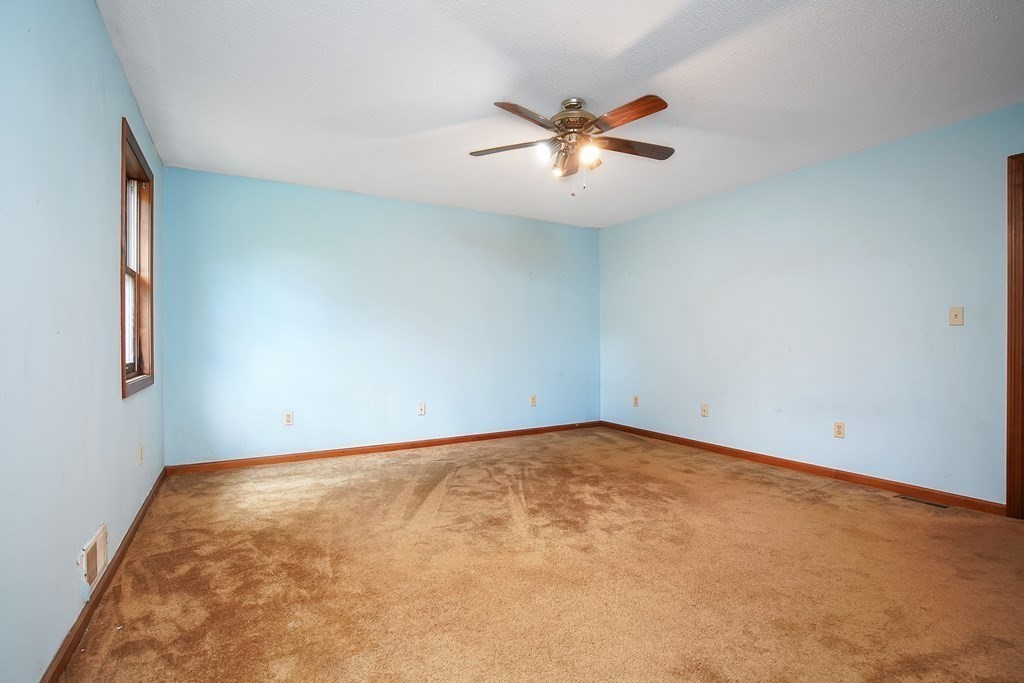 43 Robbins Road Monson, MA 01057 - Photo 22 of 36