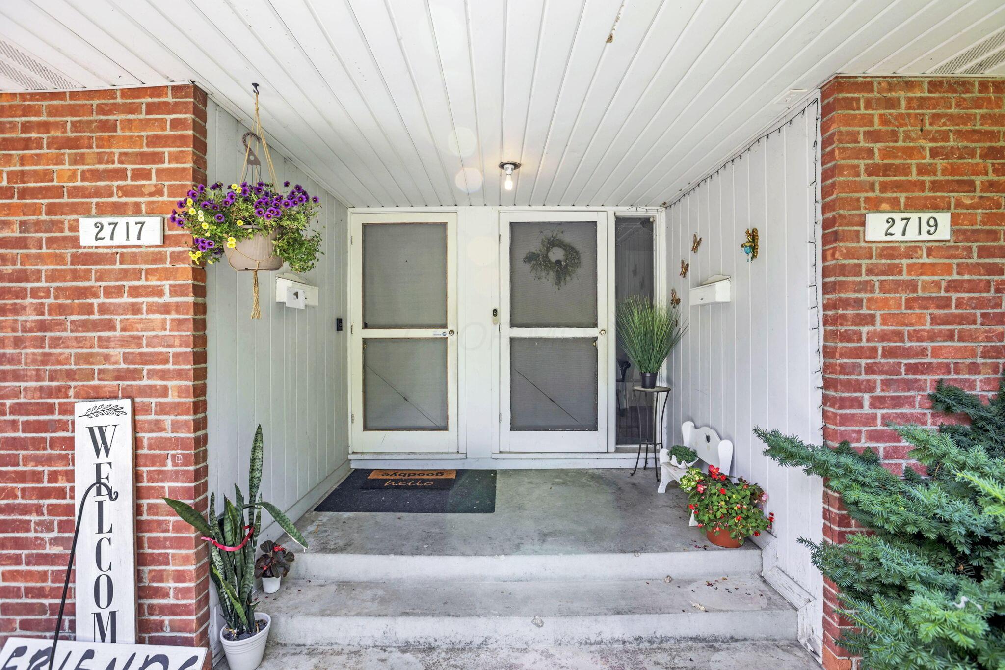 2715 Charing Road Upper Arlington, OH 43221 - Photo 6 of 19 5-web-or-mls-SMEP3630