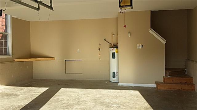1001 Derryberry Farm Road Columbia, TN 38401 - Photo 18 of 20 Spacious attached garage.