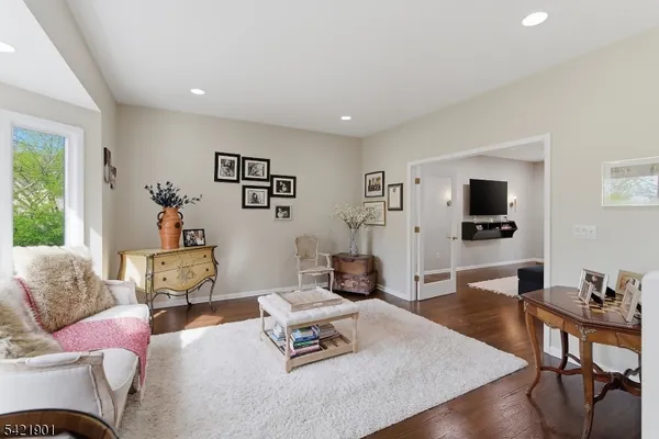 $1,199,900 | 8 Clearview Road, Springfield, NJ 07081