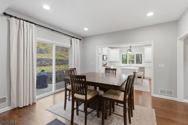 $1,199,900 | 8 Clearview Road, Springfield, NJ 07081