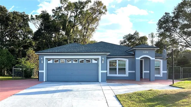 $2,495 | 326 Fox Lake Drive, Lakeland, FL 33809