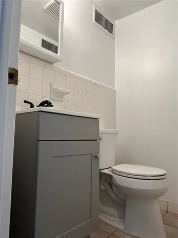 $79,900 | 2050 Northeast 39th Street, Unit 312E, Lighthouse Point, FL 33064