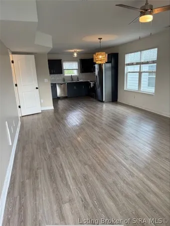 $214,900 | 810 Pratt Street, Unit A, Jeffersonville, IN 47130