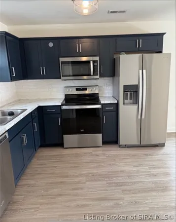$214,900 | 810 Pratt Street, Unit A, Jeffersonville, IN 47130