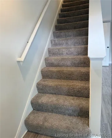 $214,900 | 810 Pratt Street, Unit A, Jeffersonville, IN 47130