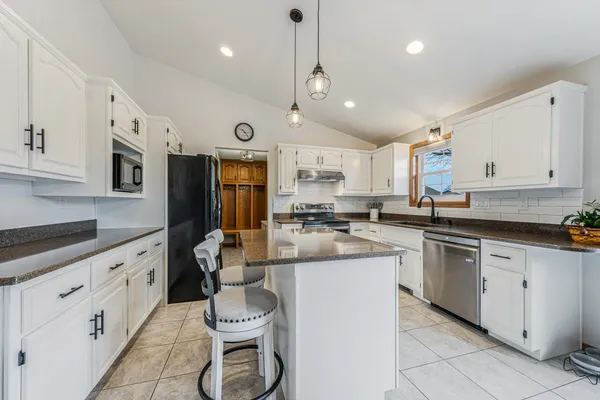 $392,000 | 3650 Chappell Drive, Grand Chute, WI 54914