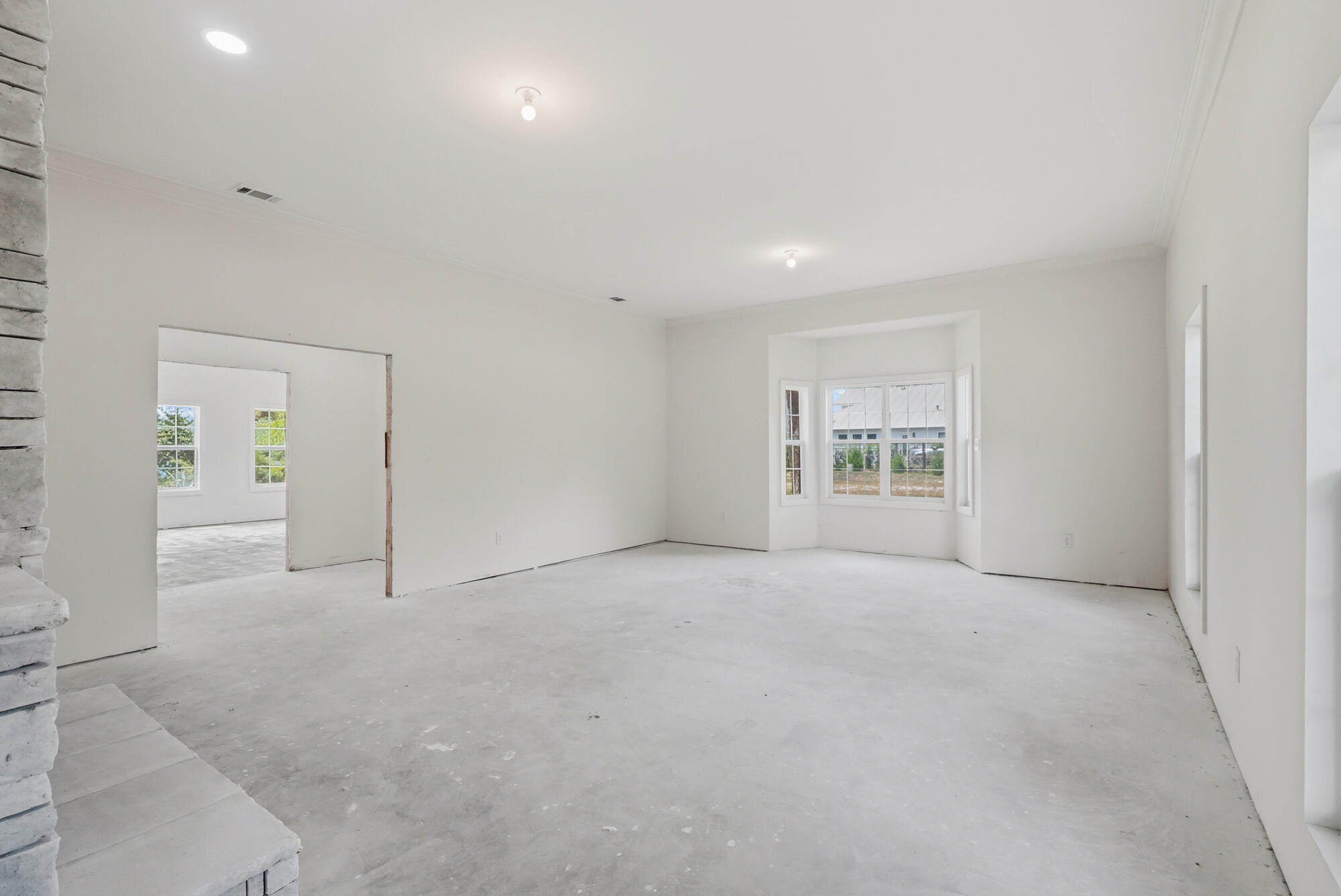 680 Mallet Bayou Road Freeport, FL 32439 - Photo 12 of 76 Living Sitting Area