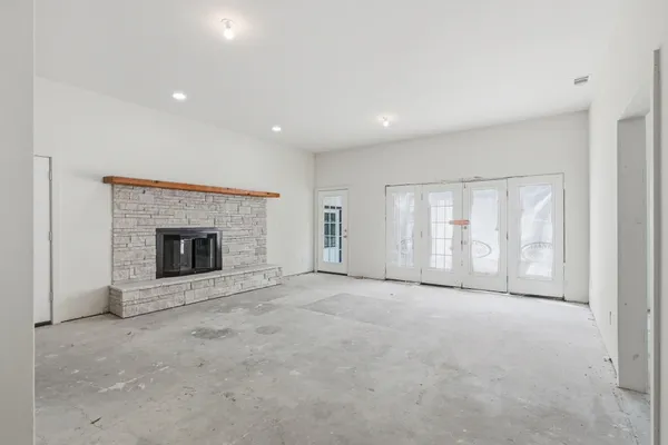 $1,700,000 | 680 Mallet Bayou Road, Freeport, FL 32439