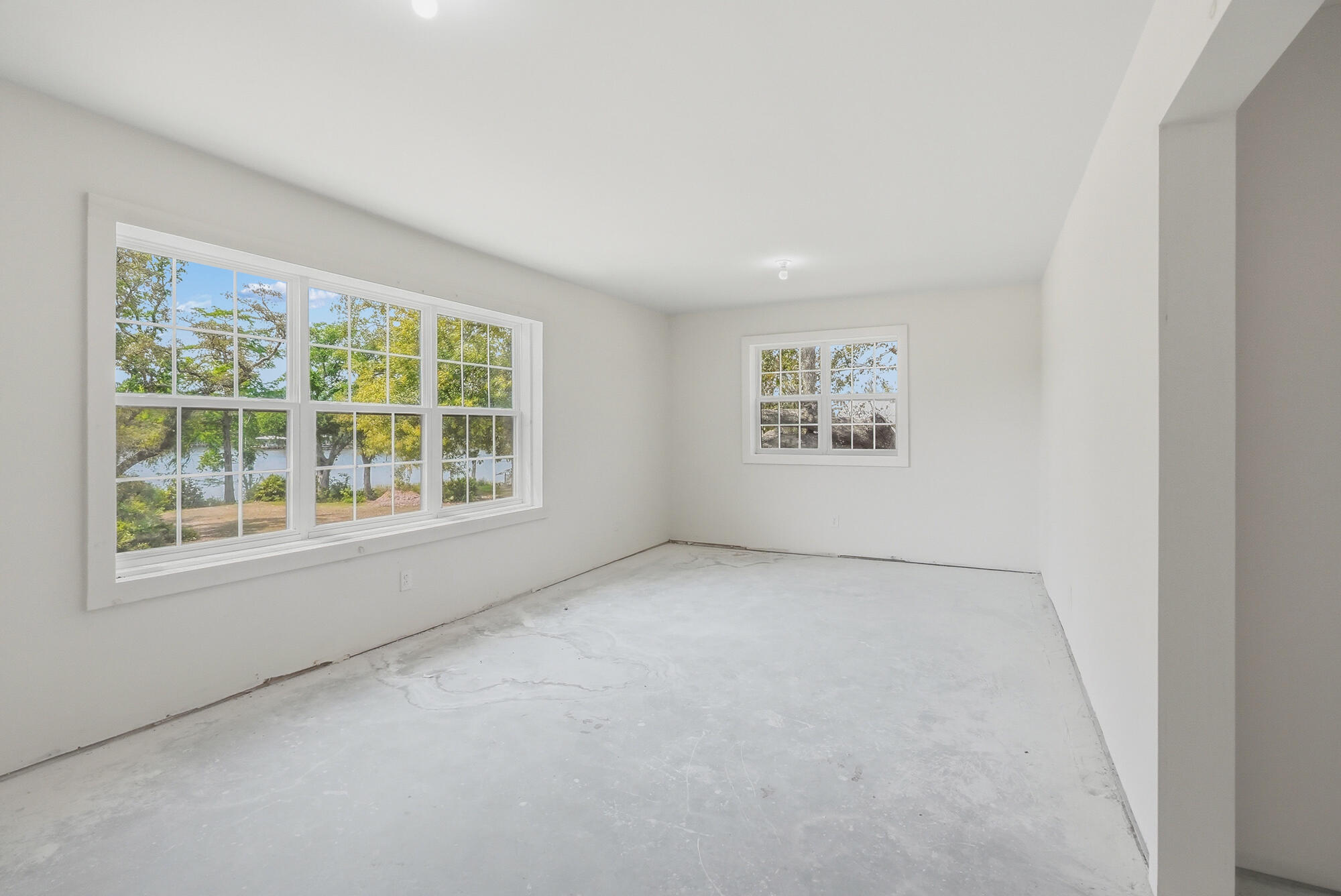 680 Mallet Bayou Road Freeport, FL 32439 - Photo 33 of 76 Master Closet