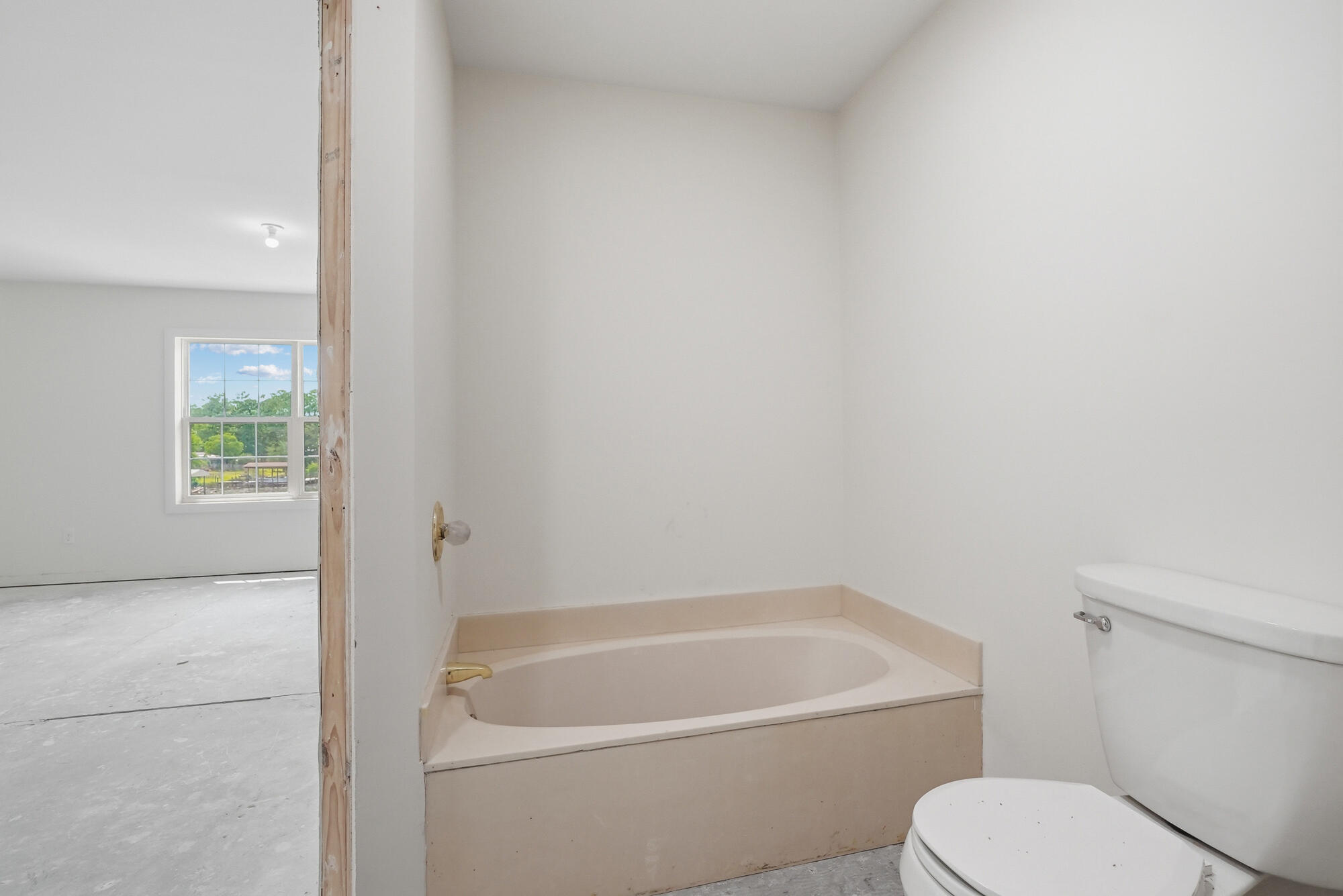 680 Mallet Bayou Road Freeport, FL 32439 - Photo 50 of 76 Bathroom