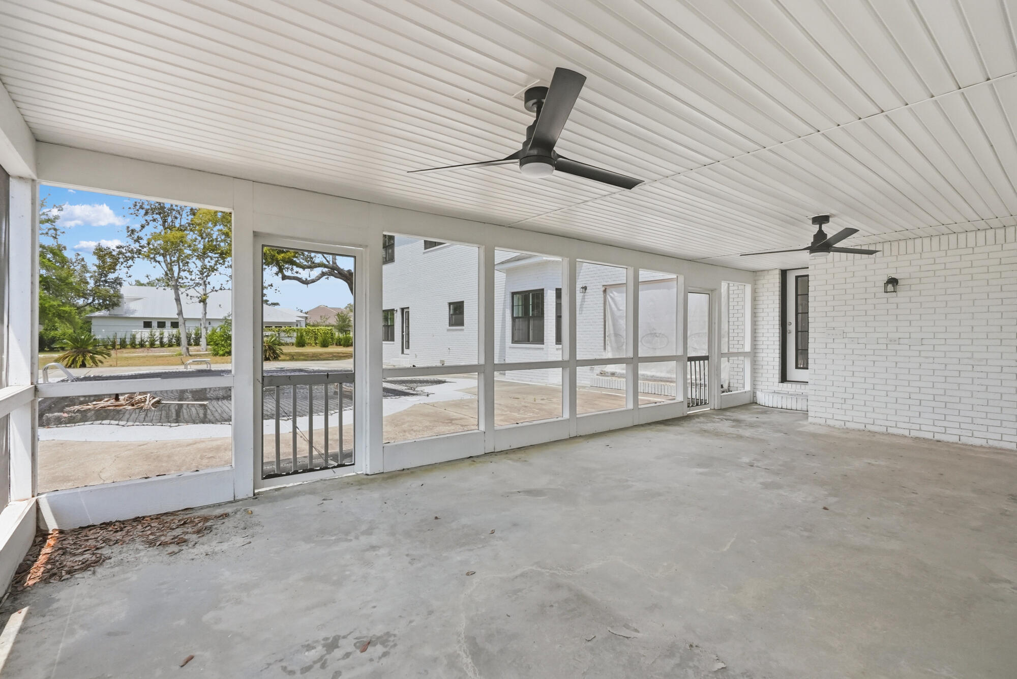 680 Mallet Bayou Road Freeport, FL 32439 - Photo 59 of 76 Screen Porch