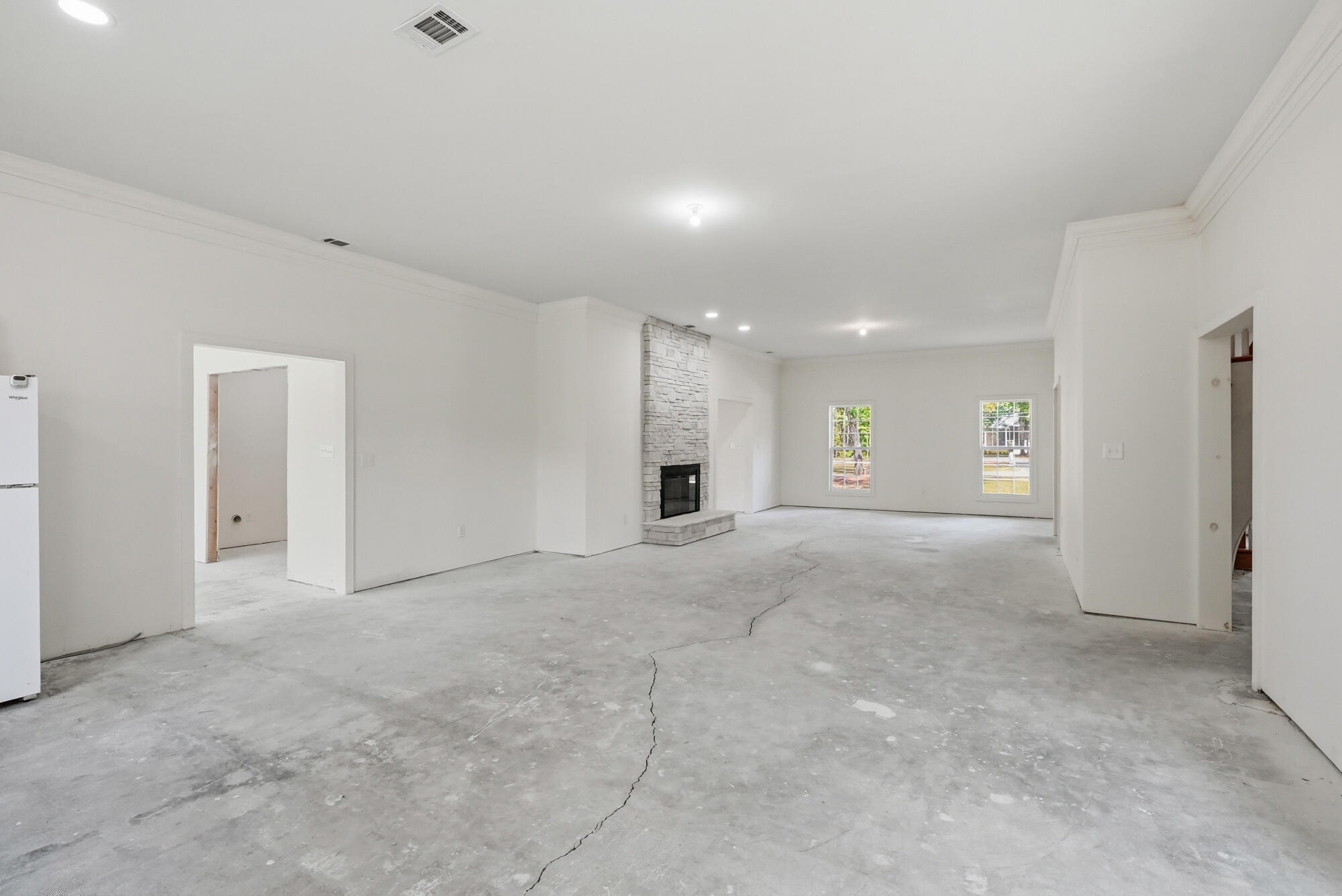680 Mallet Bayou Road Freeport, FL 32439 - Photo 6 of 76 Kitchen/Dining