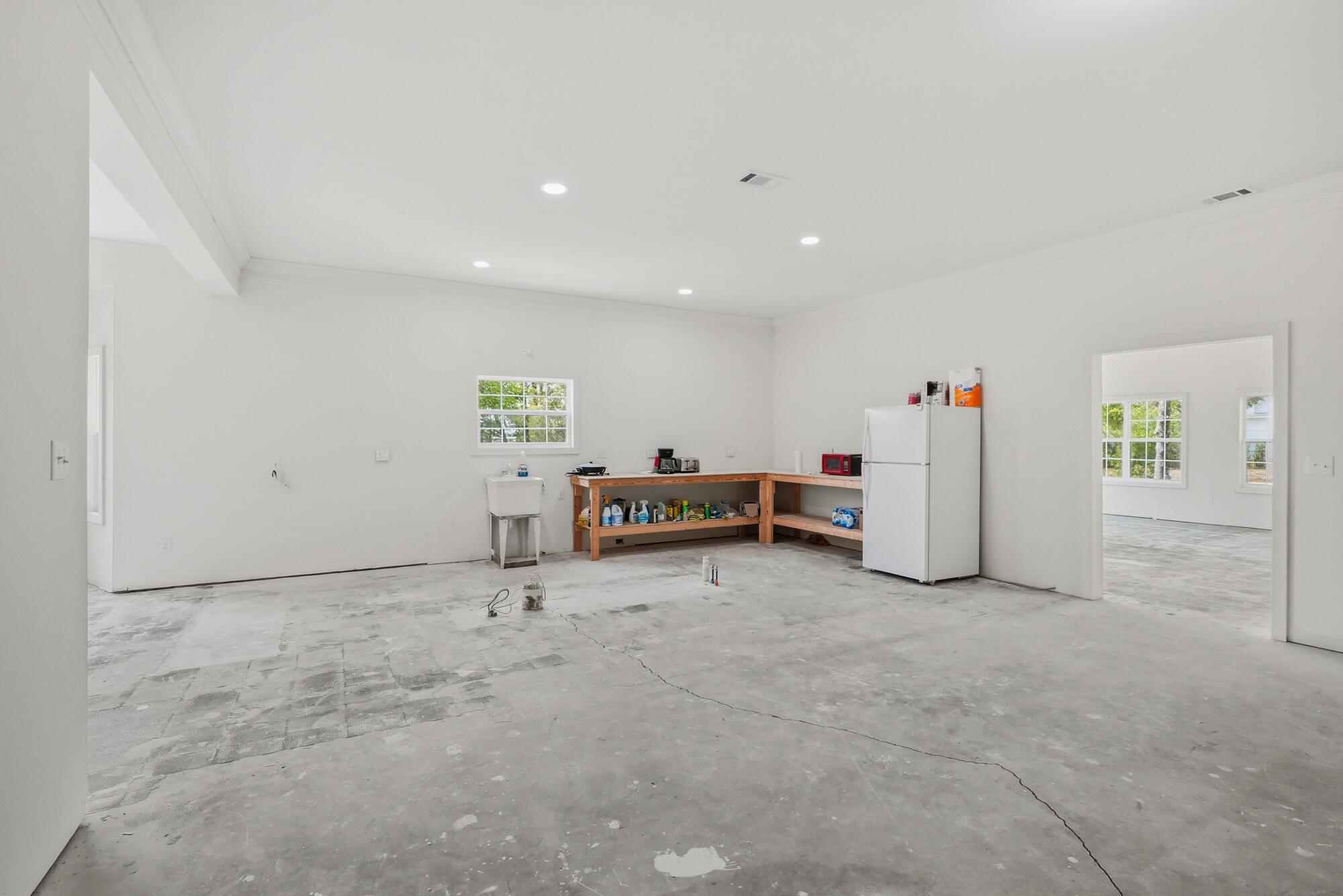 680 Mallet Bayou Road Freeport, FL 32439 - Photo 7 of 76 Kitchen
