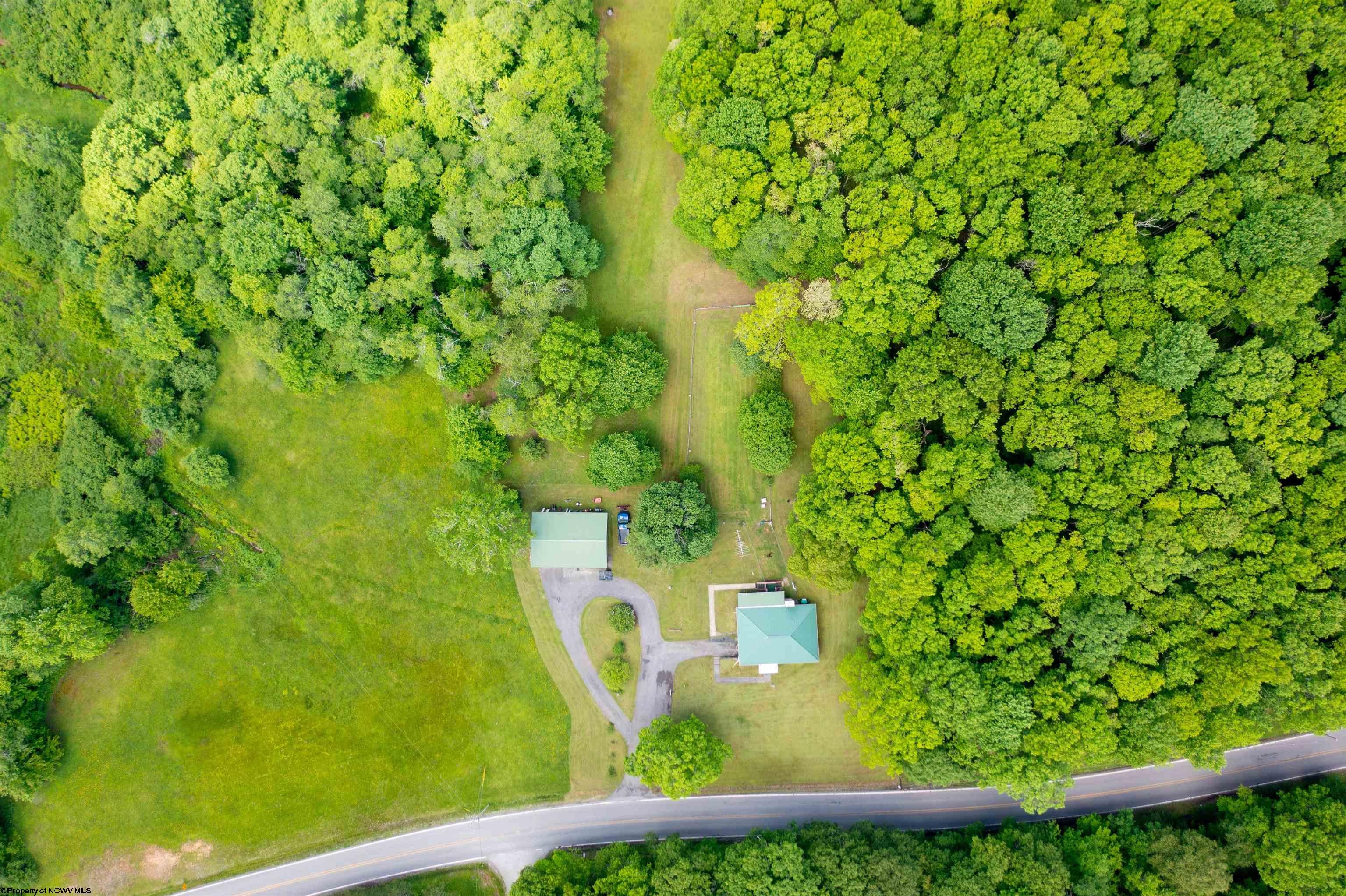 939 Cranesville Road Terra Alta, WV 26764 - Photo 9 of 17 Gallery Image 9