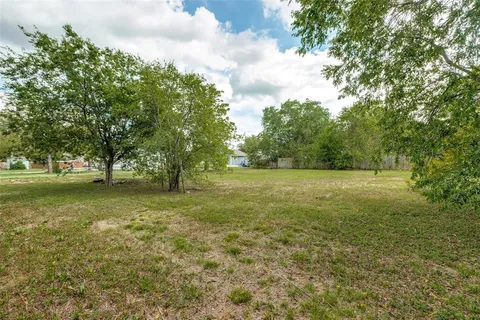 $160,000 | 906 Hamilton Street, McKinney, TX 75069