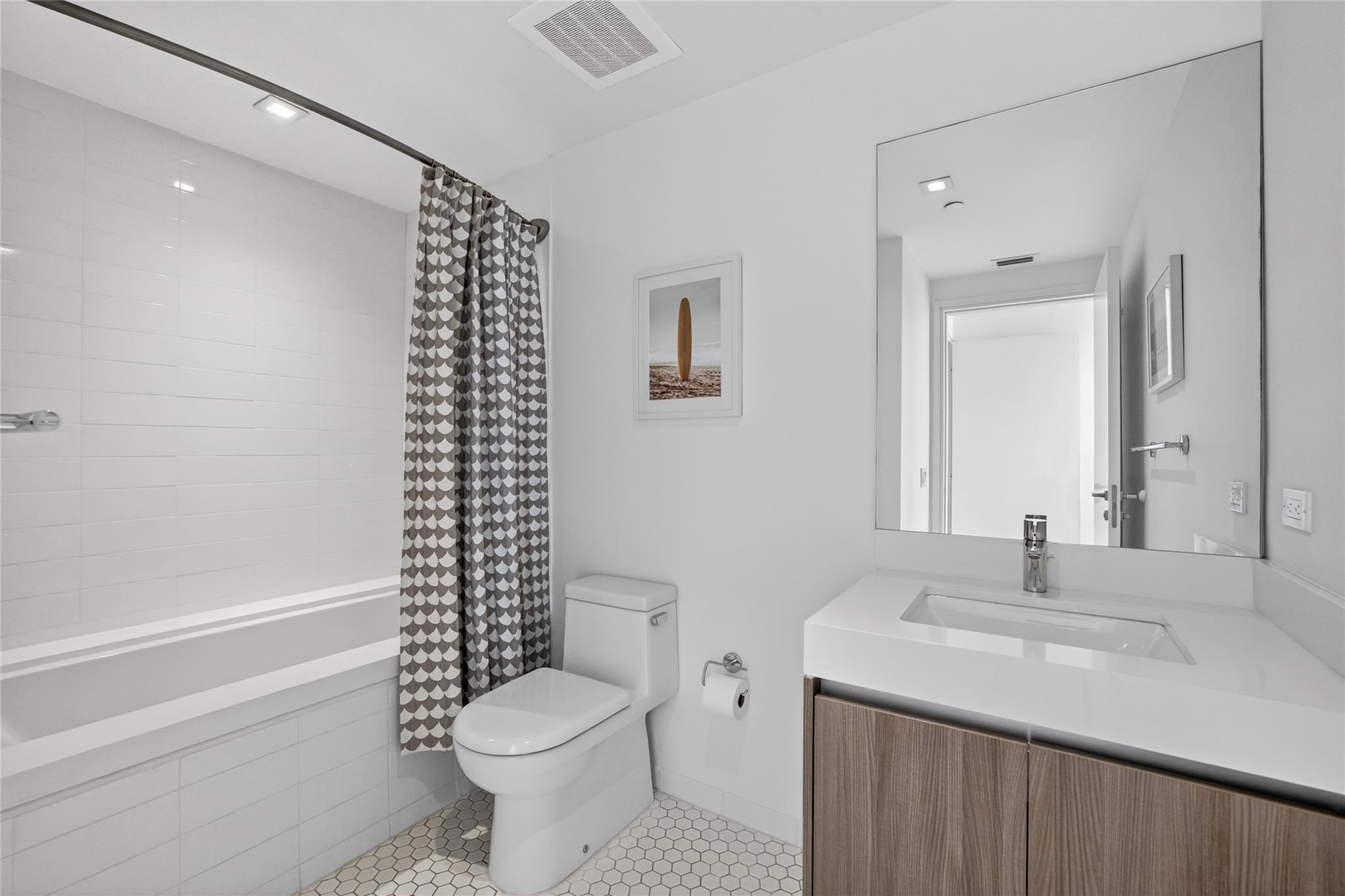 401 North Birch Road, Unit 600 Fort Lauderdale, FL 33304 - Photo 22 of 47 a bathroom with a sink a toilet and shower