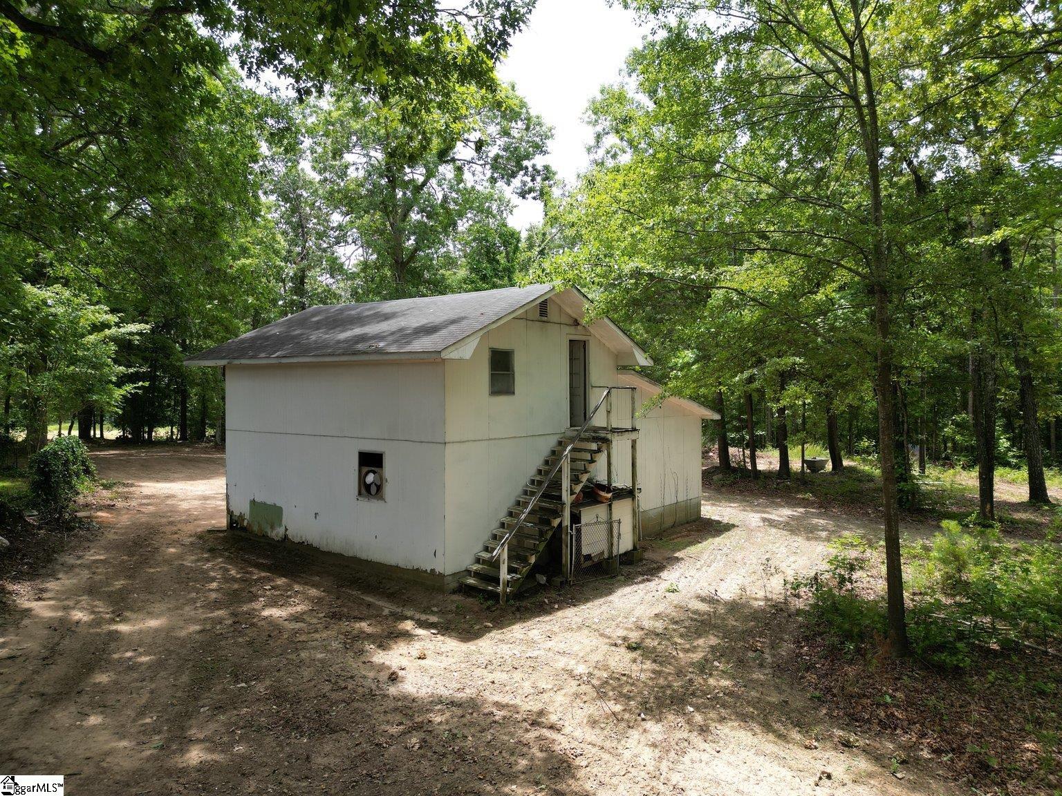100 State Rd S-4-548 Belton, SC 29627 - Photo 7 of 11
