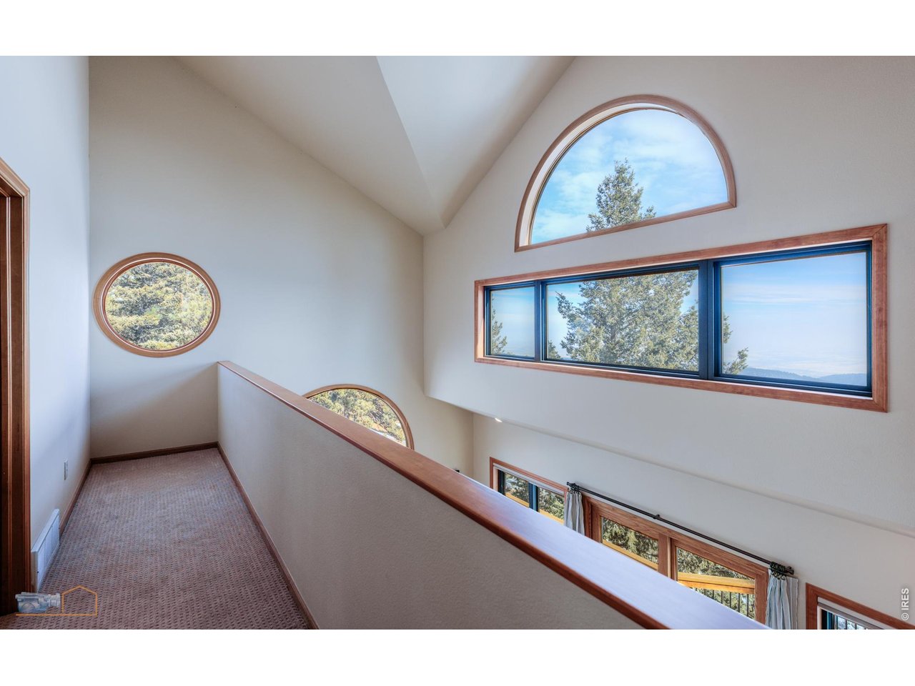 84 Canon View Road Boulder, CO 80302 - Photo 27 of 33 a view of an entryway with wooden floor