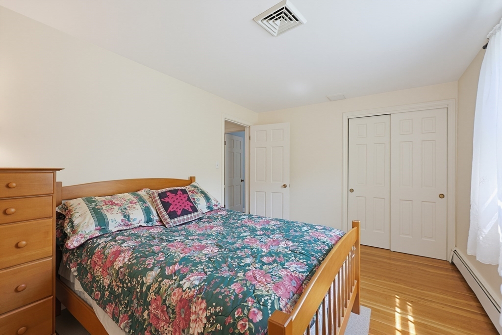 19 Belmont Road Wakefield, MA 01880 - Photo 33 of 42