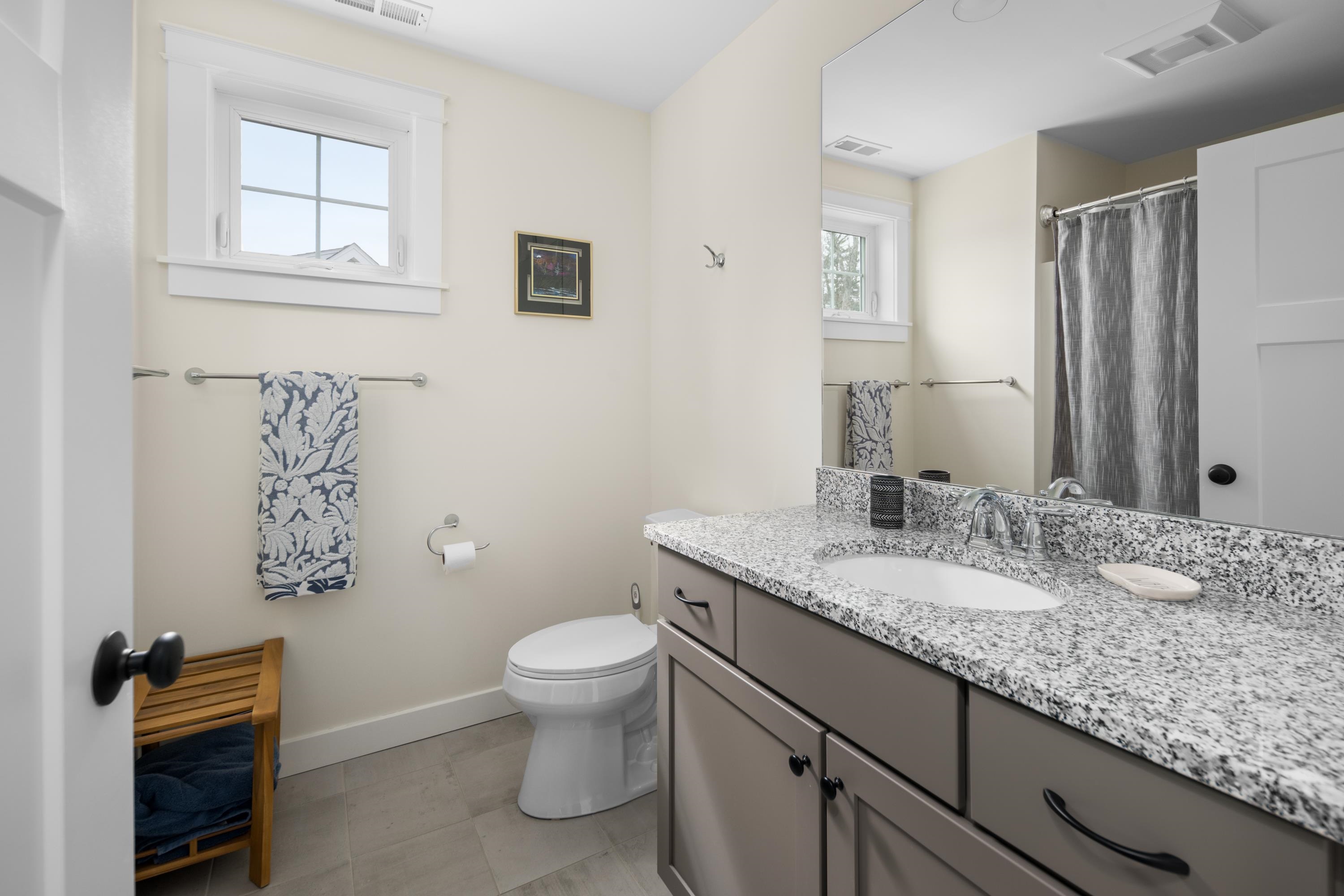 13 Clover Lane Londonderry, NH 03053 - Photo 21 of 32