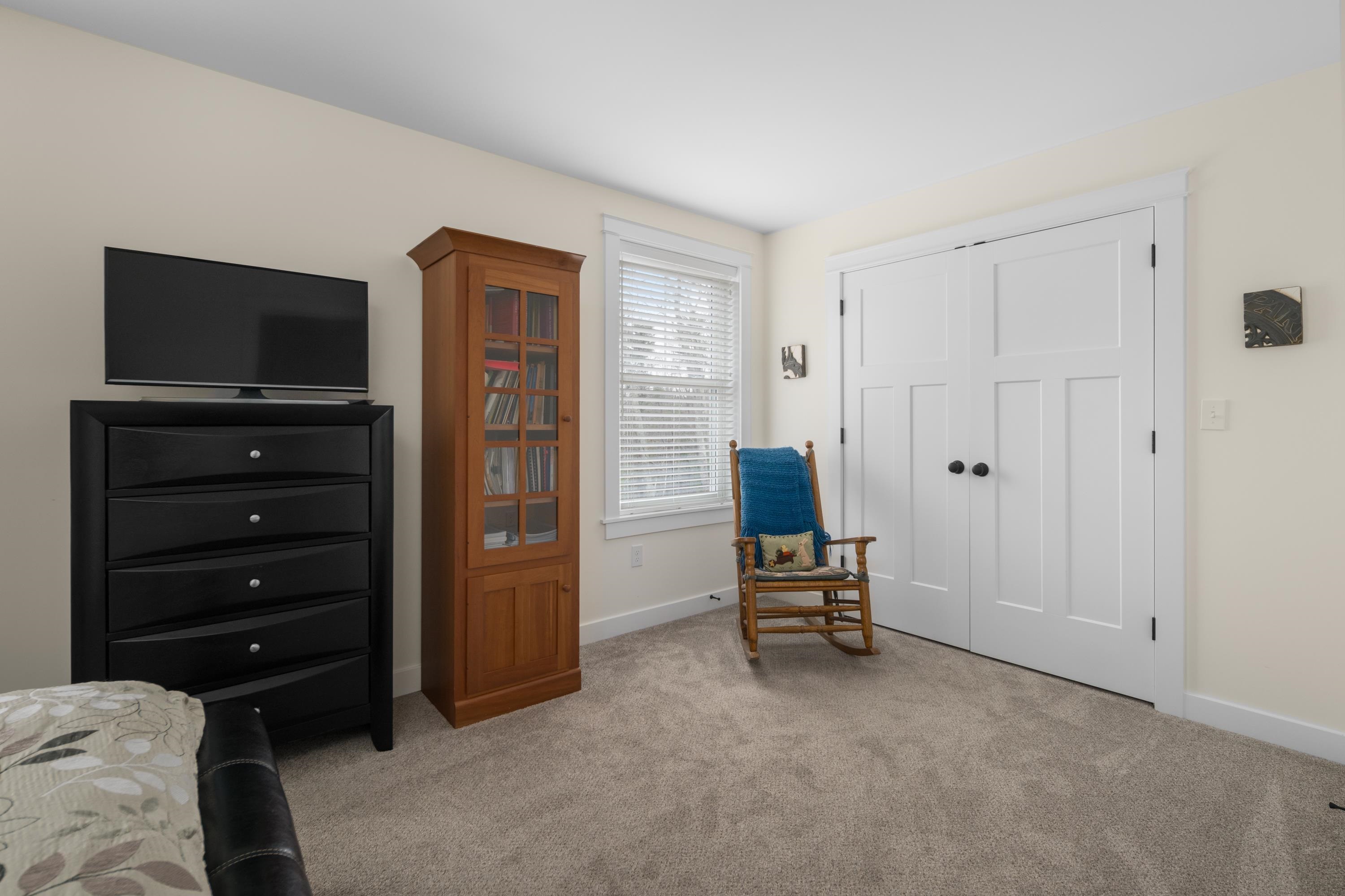 13 Clover Lane Londonderry, NH 03053 - Photo 23 of 32