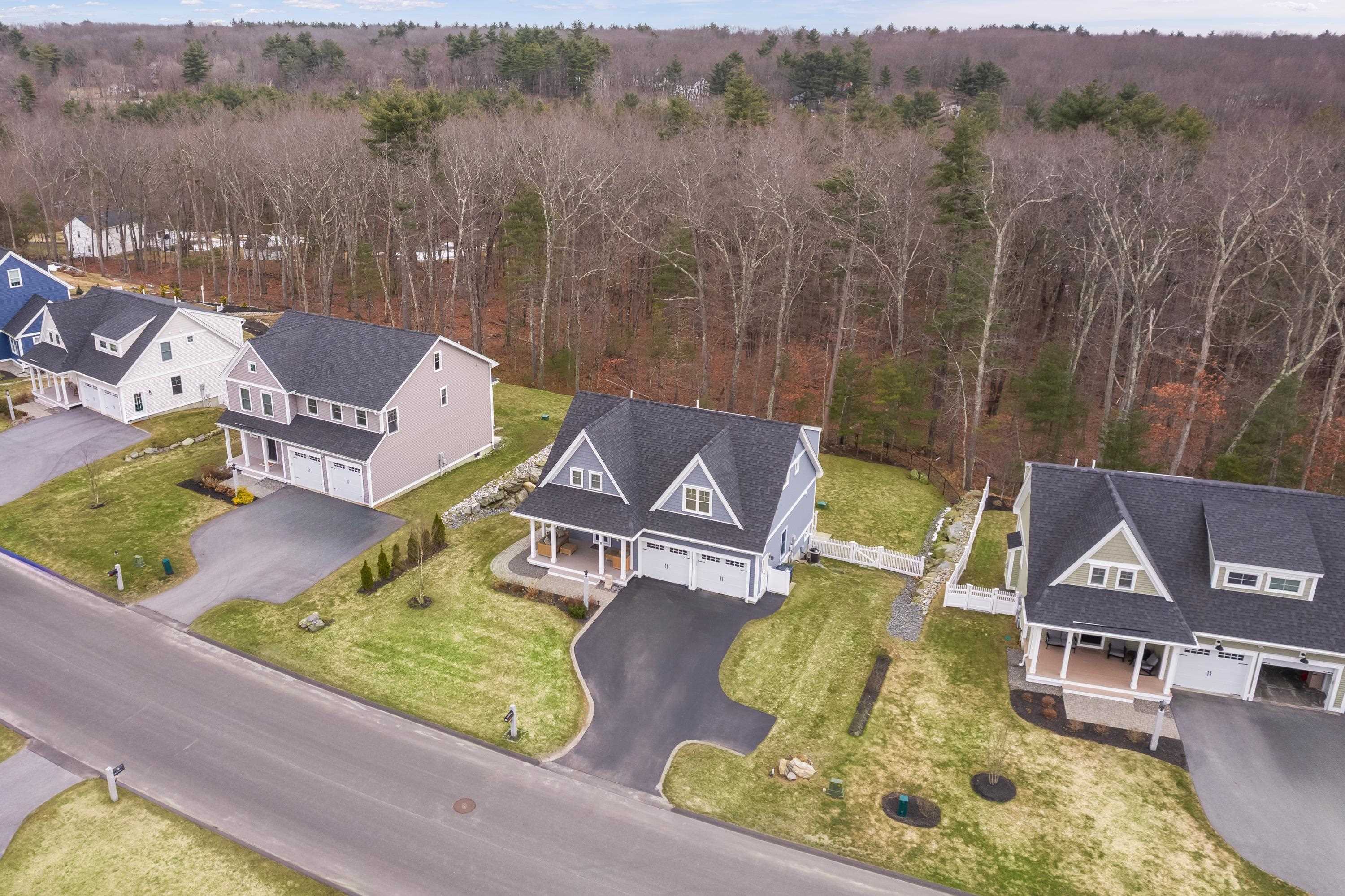 13 Clover Lane Londonderry, NH 03053 - Photo 28 of 32