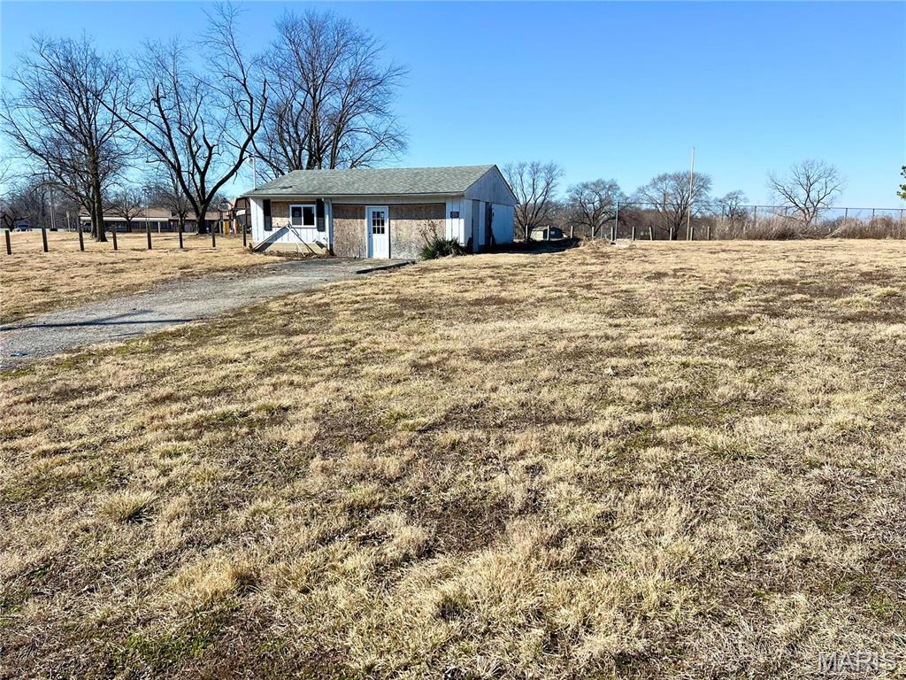 109 Eiler Road Belleville, IL 62223 - Photo 2 of 5 Gallery Image 2