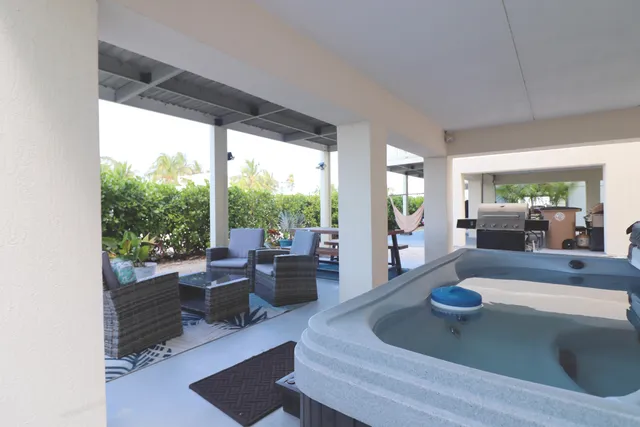 $1,195,000 | Undisclosed Address, Marathon, FL 33050