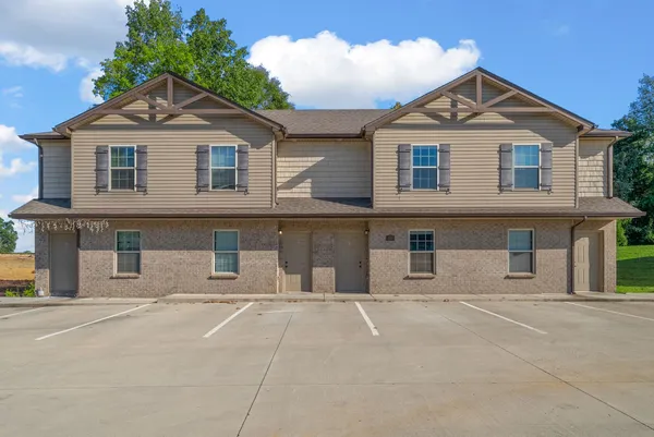 $1,100 | 165 Center Pointe Drive, Unit A, Clarksville, TN 37040
