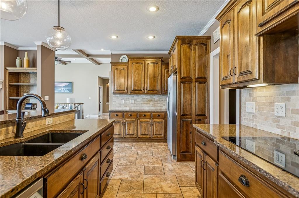 4481 Southwest Raintree Shore Drive Lee's Summit, MO 64082 - Photo 19 of 48