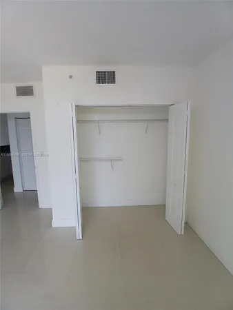 $2,300 | 425 Northeast 30th Street, Unit 203, Miami, FL 33137