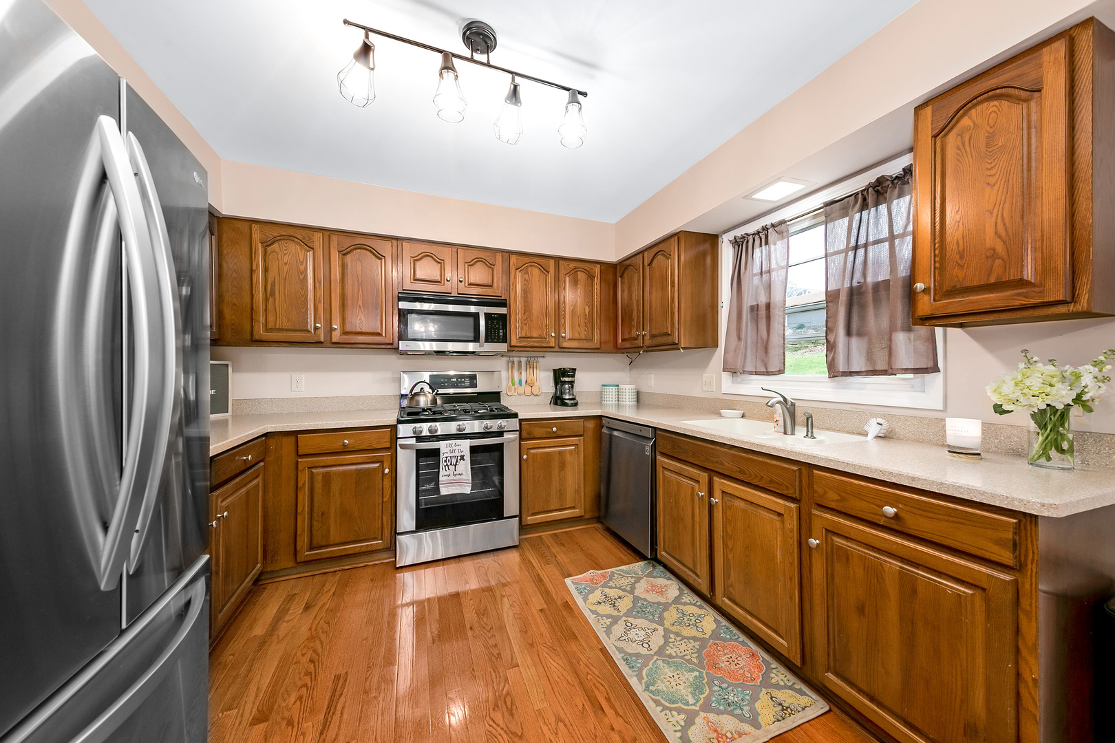 28 East River Road Montgomery, IL 60538 - Photo 16 of 42