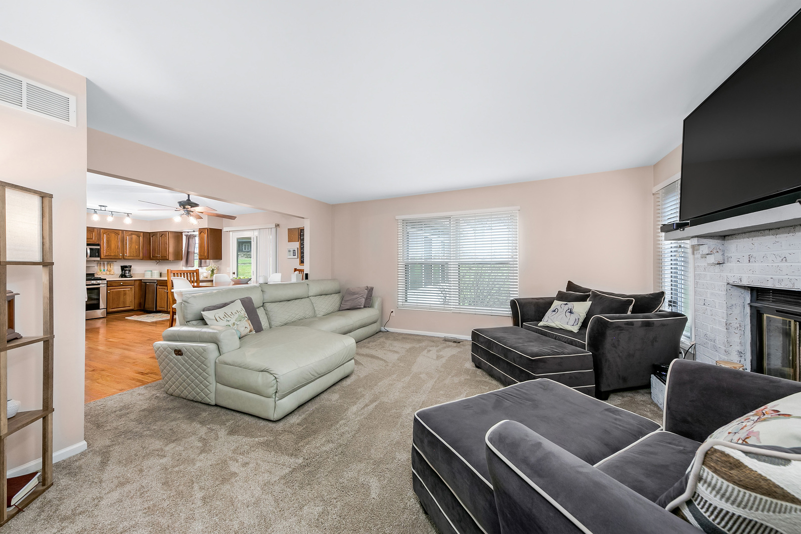 28 East River Road Montgomery, IL 60538 - Photo 21 of 42