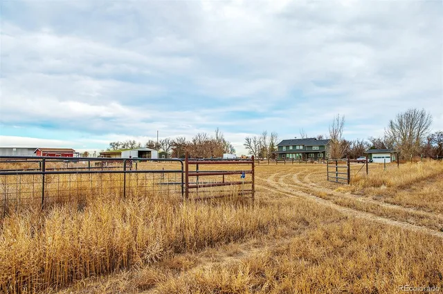 $750,000 | 29500 State Highway 52, Keenesburg, CO 80643